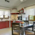 Villa In With Private Pool & Near