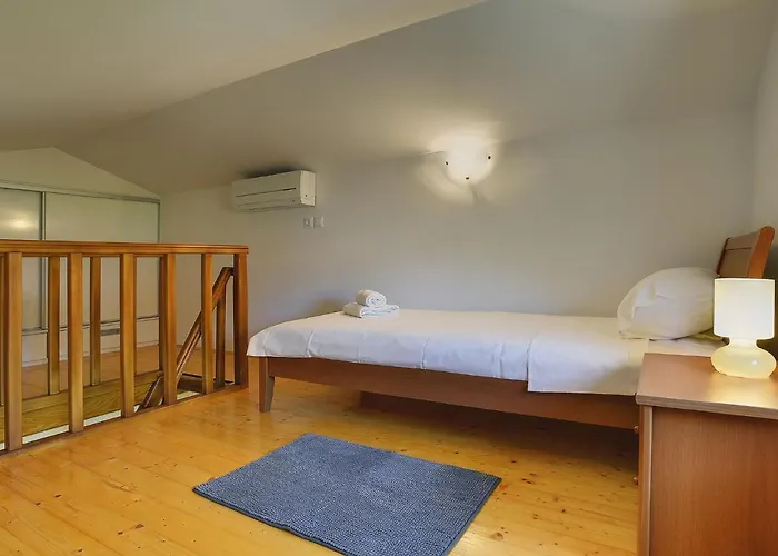 In With Private Pool & Near Villa