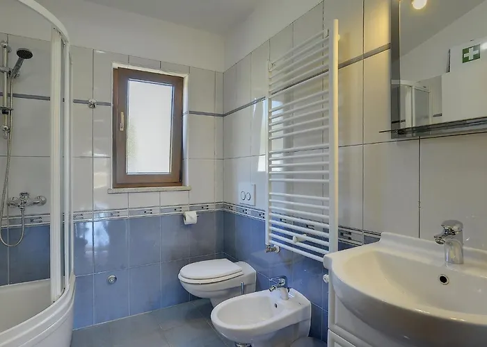 In With Private Pool & Near * Peroj